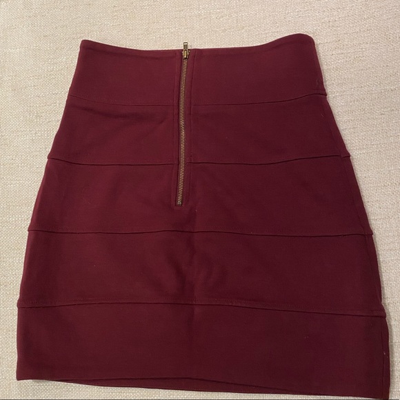 Aritzia bandage black skirt (2 for 1) - Picture 5 of 5